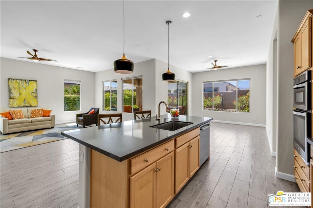 51 Bordeaux Property Photo 14