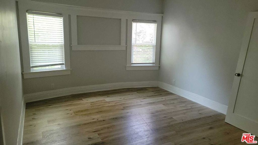 2926 Halldale Avenue Property Photo 16