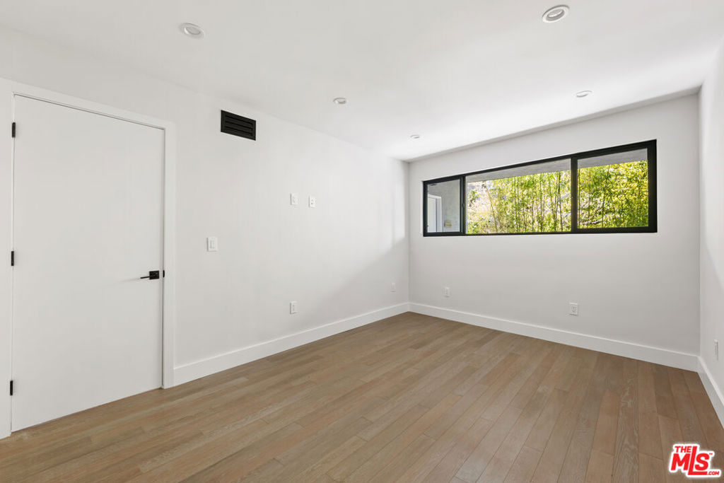 1450 S Crescent Heights Boulevard Property Photo 9