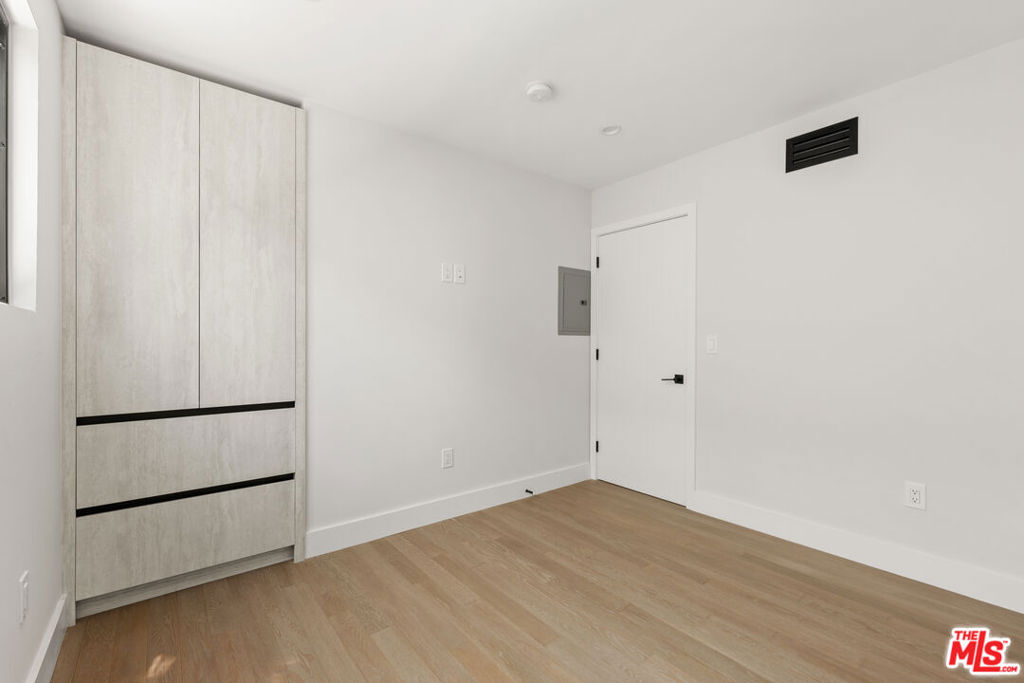 1450 S Crescent Heights Boulevard Property Photo 10