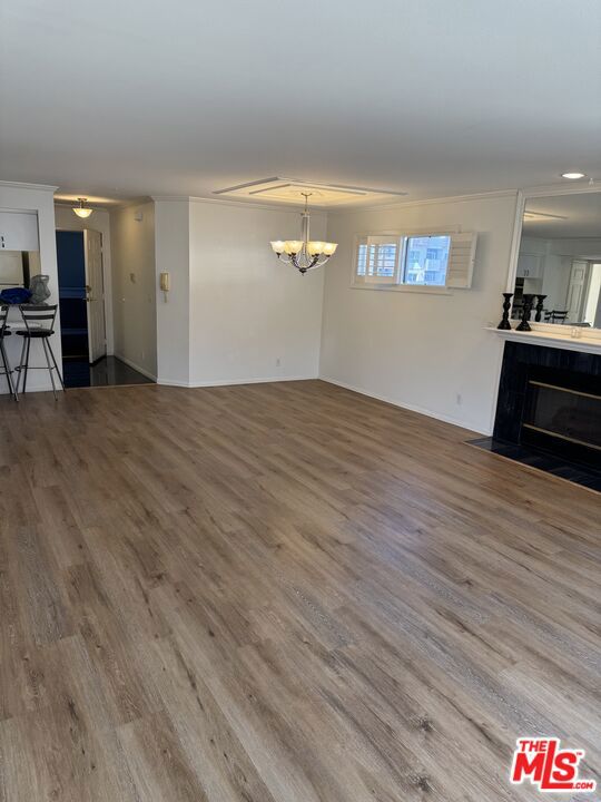 1250 S Westgate Avenue 203 Property Photo 1