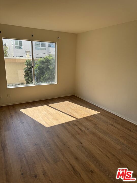 1250 S Westgate Avenue 203 Property Photo 5
