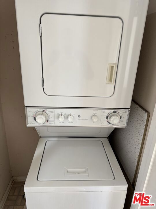 1250 S Westgate Avenue 203 Property Photo 7
