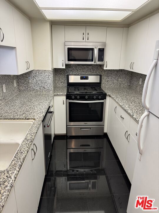 1250 S Westgate Avenue 203 Property Photo 10