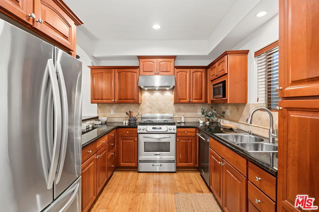 1511 Camden Avenue 103 Property Photo 16