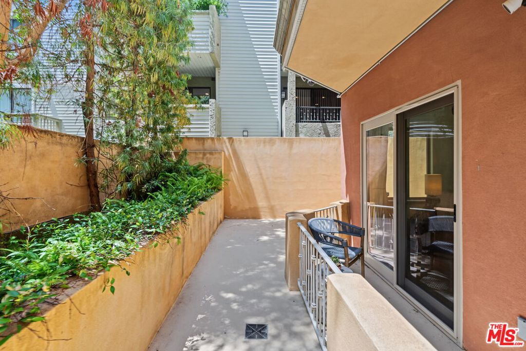 1511 Camden Avenue 103 Property Photo 28