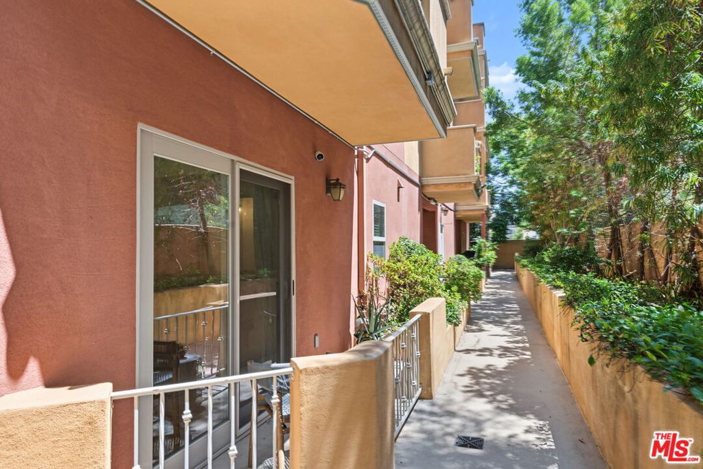 1511 Camden Avenue 103 Property Photo 30