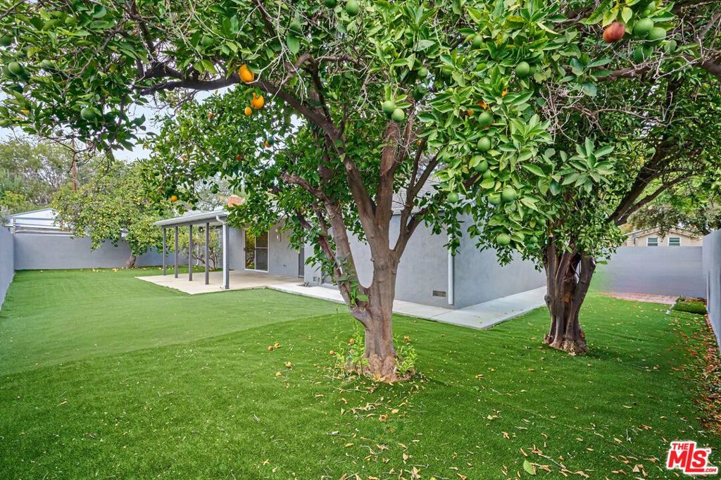 22932 Covello Street Property Photo 36