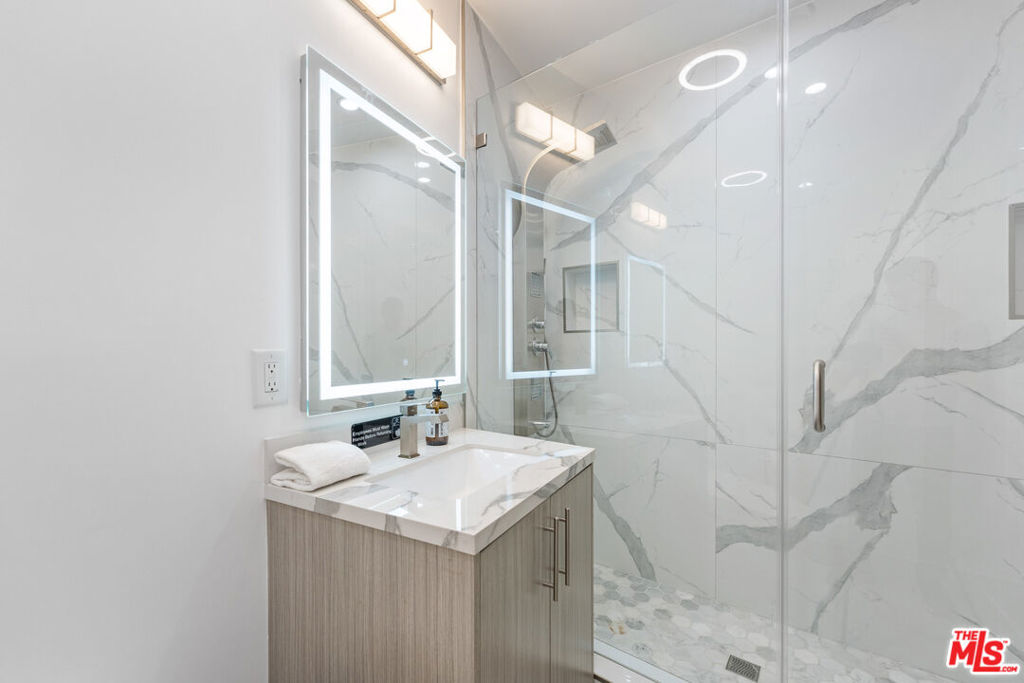 6181 Temple Hill Drive Property Photo 41