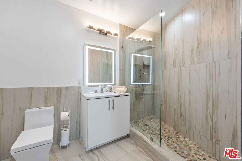 6181 Temple Hill Drive Property Photo 45
