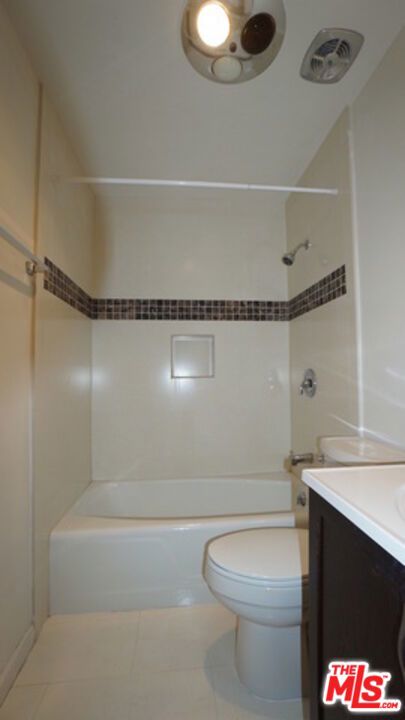 1538 Stanford Street 15 Property Photo 4