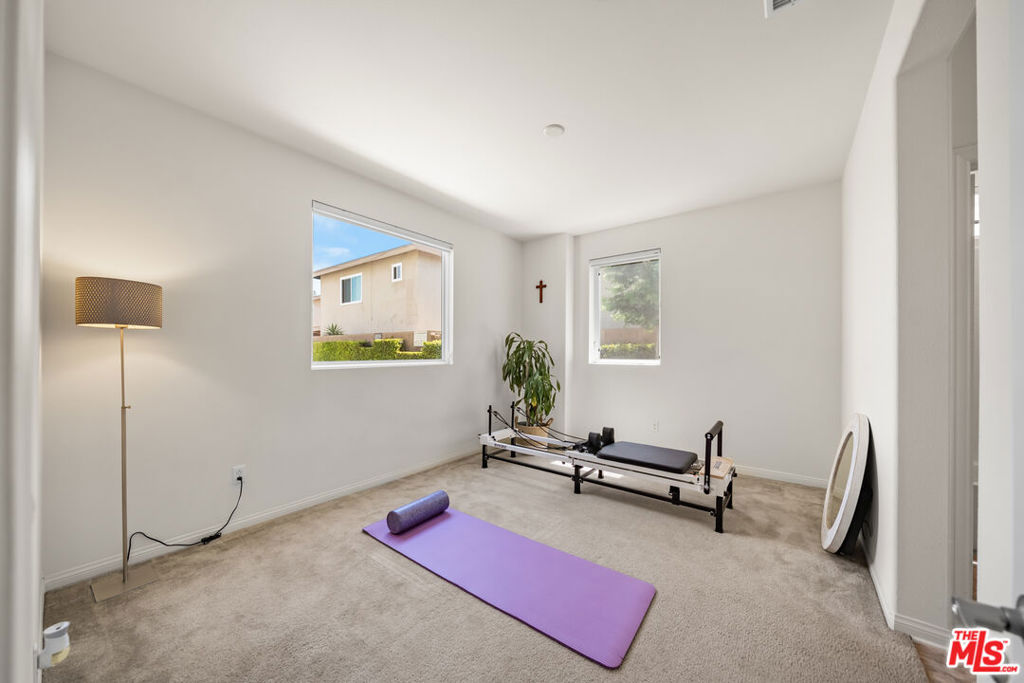 10712 Parrot Avenue Property Photo 29
