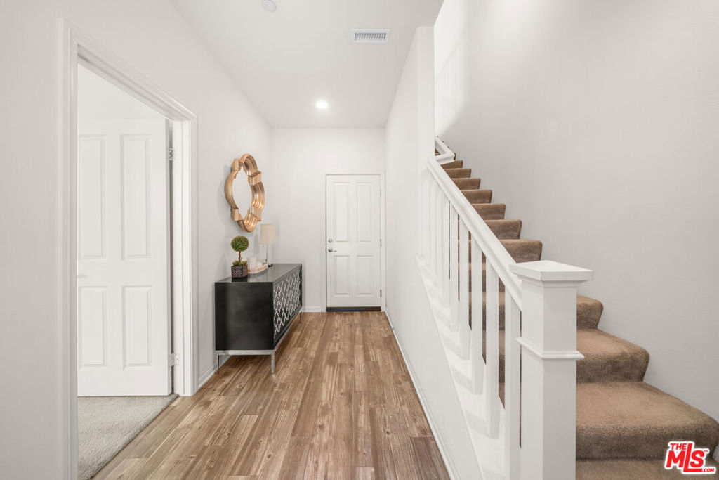 10712 Parrot Avenue Property Photo 35