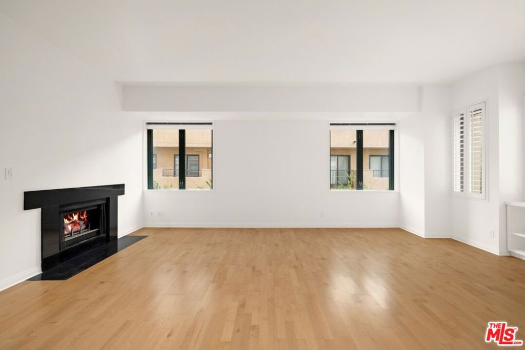 10520 Wilshire Boulevard 305 Property Photo 3