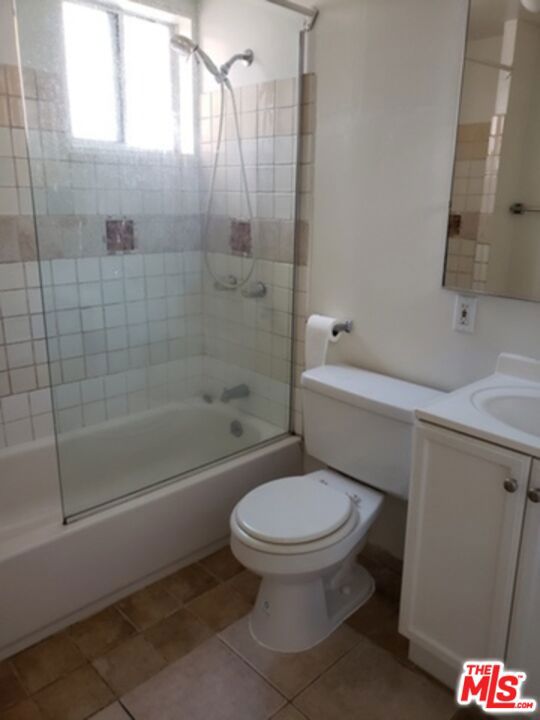 826 S Park View Street 1 Property Photo 4