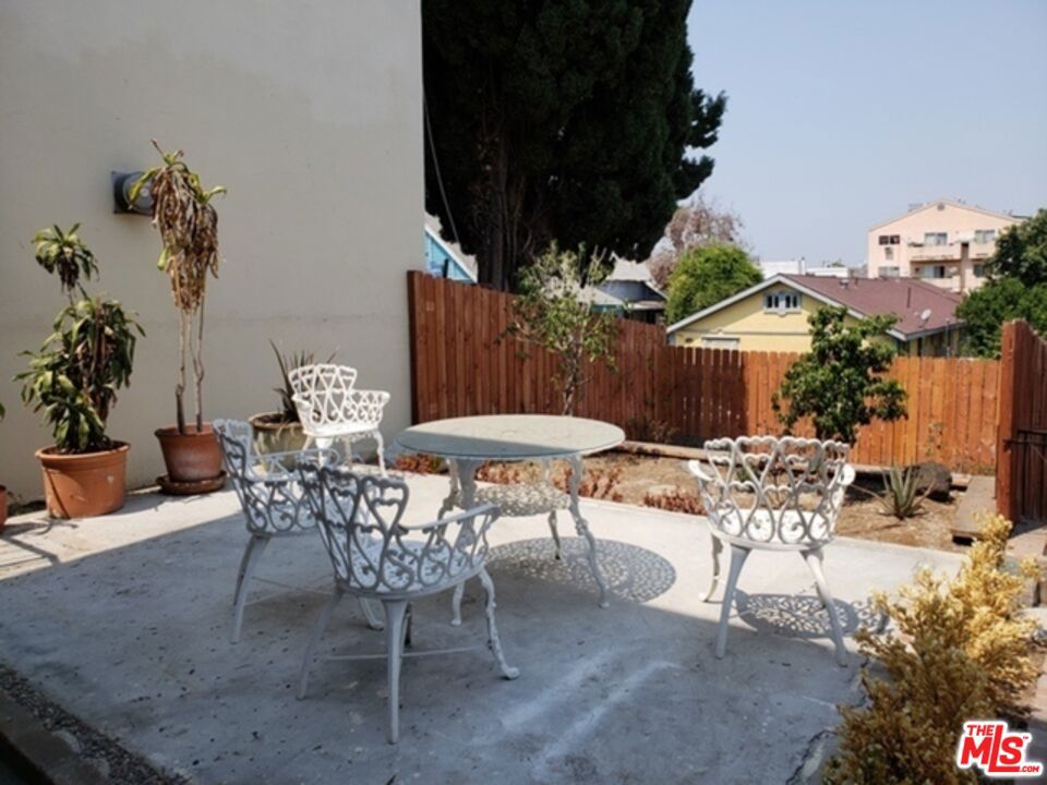 826 S Park View Street 1 Property Photo 5