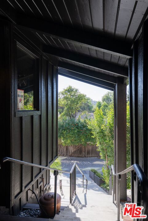 4118 Oak Hollow Road Property Photo 6