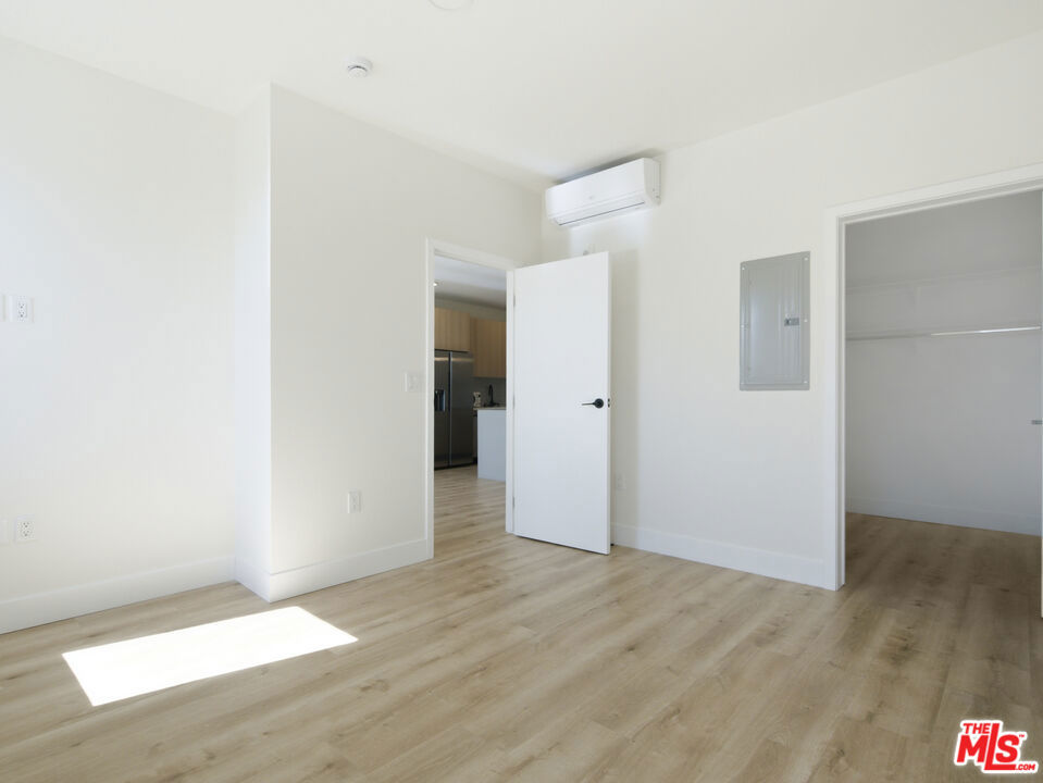 5657 Virginia Avenue 302 Property Photo 11