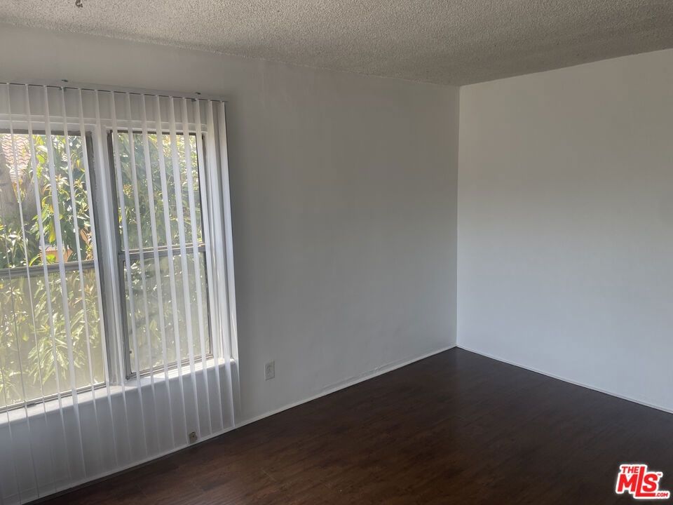 849 N Garfield Avenue Property Photo 10