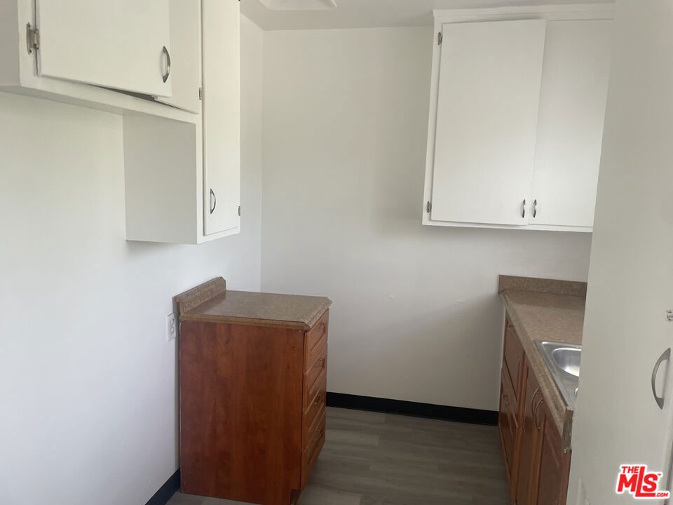 849 N Garfield Avenue Property Photo 18