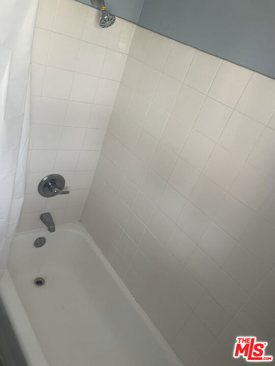 849 N Garfield Avenue Property Photo 23