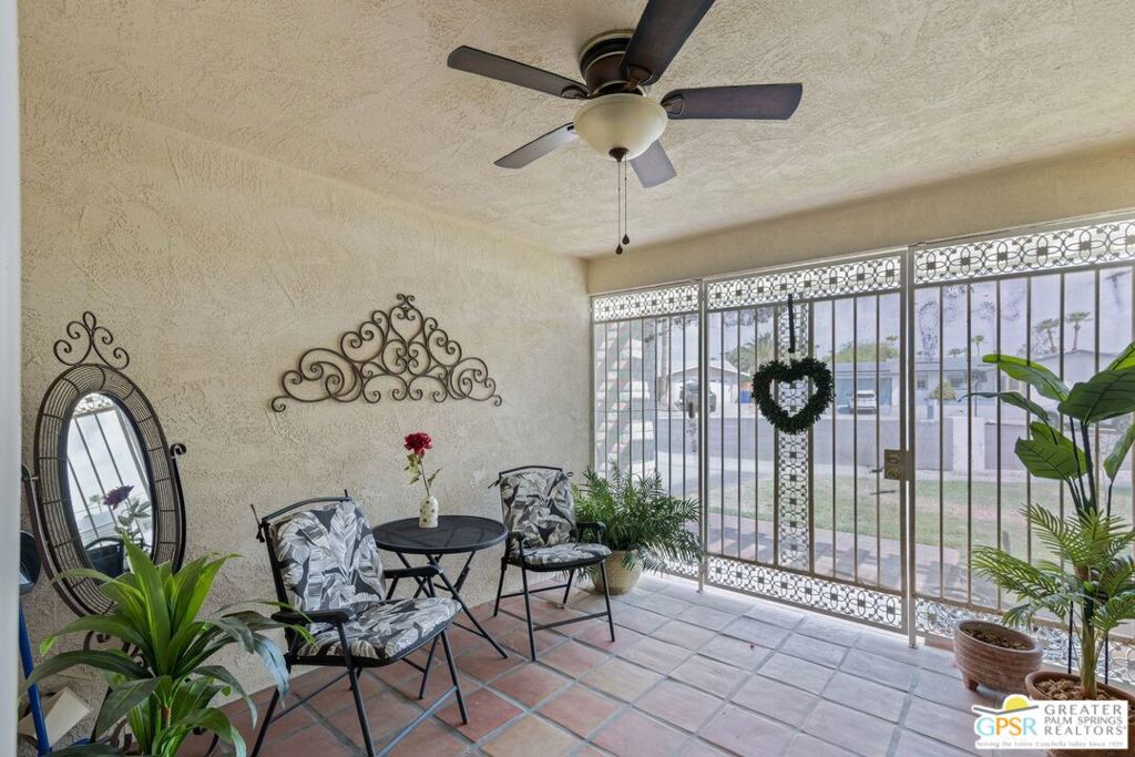 1181 E Estio Circle Property Photo 5