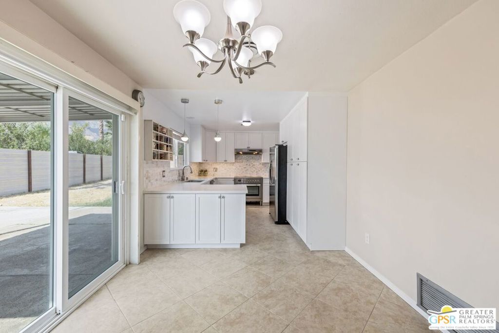 1181 E Estio Circle Property Photo 11