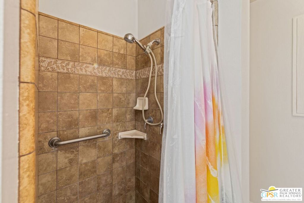 1181 E Estio Circle Property Photo 21