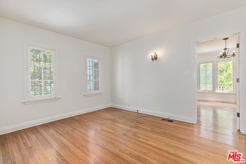 10626 Ohio Avenue Property Photo 10