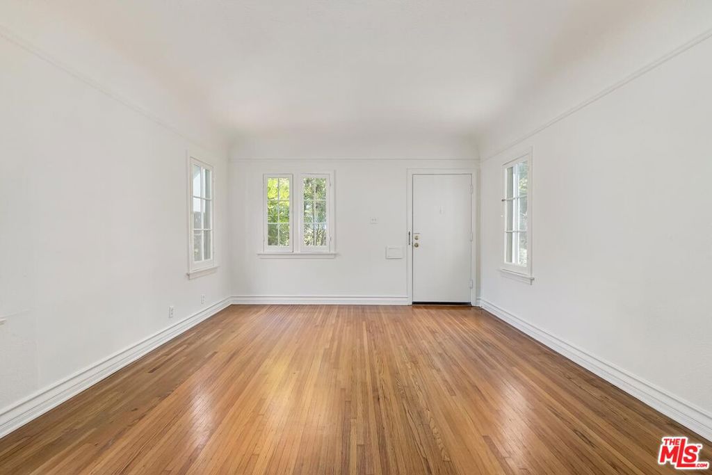 10626 Ohio Avenue Property Photo 11