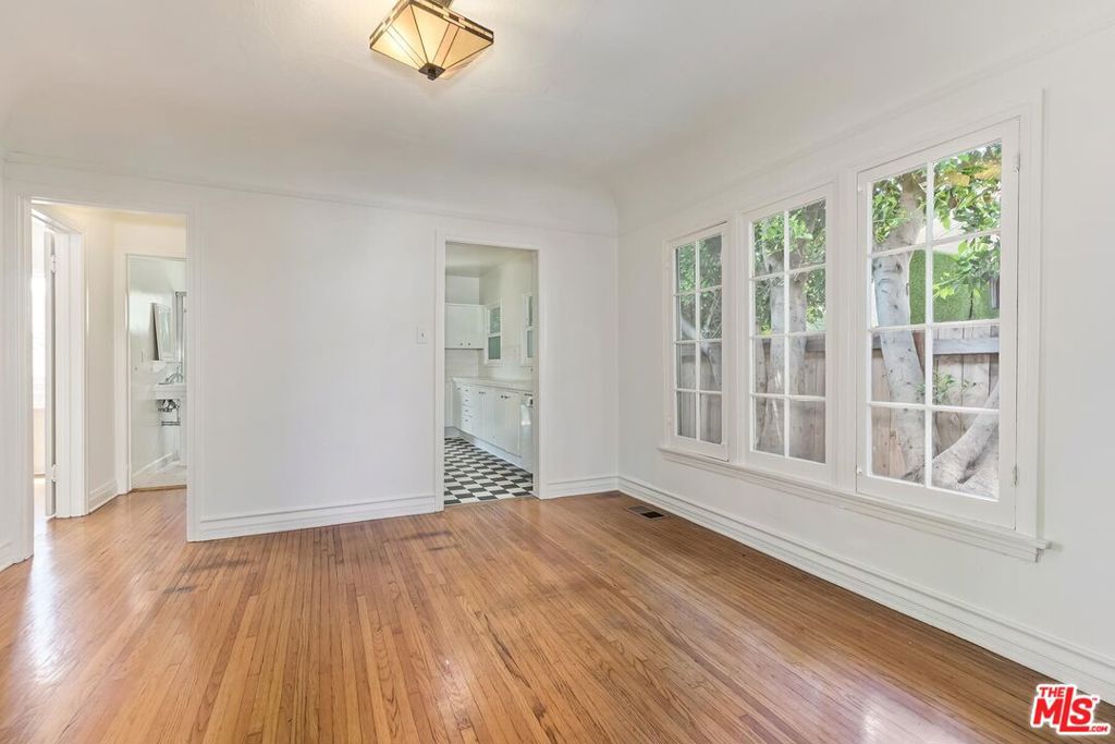 10626 Ohio Avenue Property Photo 12