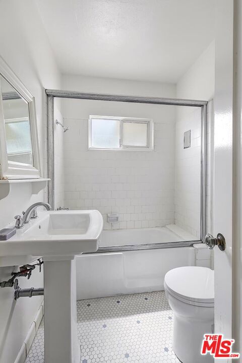 10626 Ohio Avenue Property Photo 14