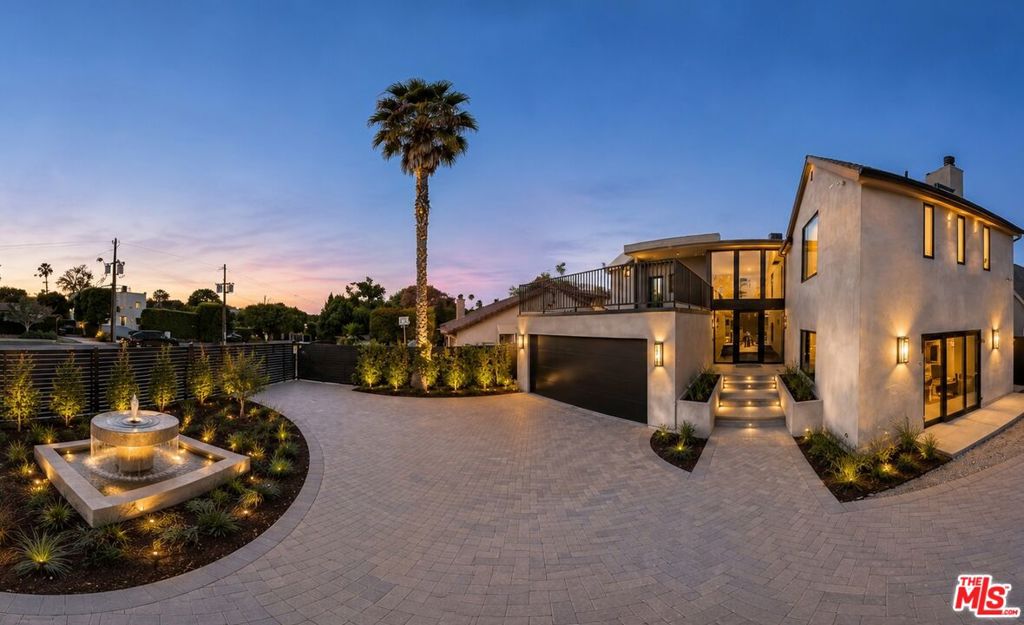12518 W Sunset Boulevard Property Photo 3