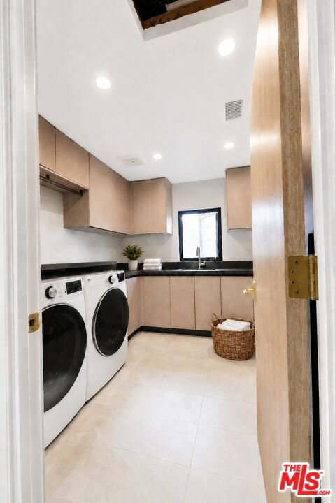 12518 W Sunset Boulevard Property Photo 19