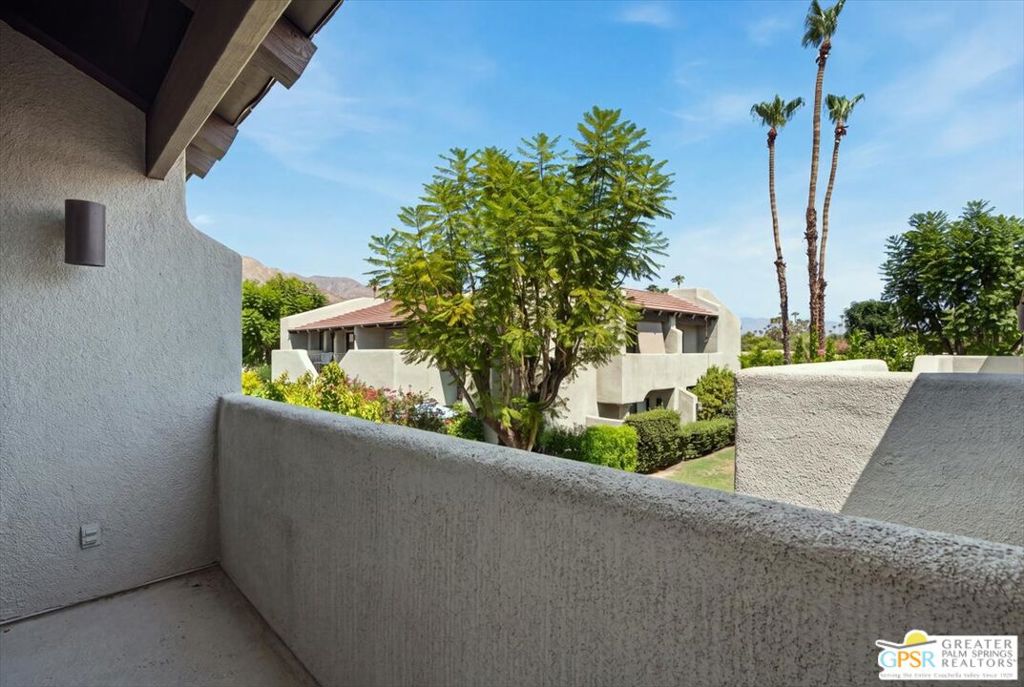1150 E Amado Road 16b2 Property Photo 19