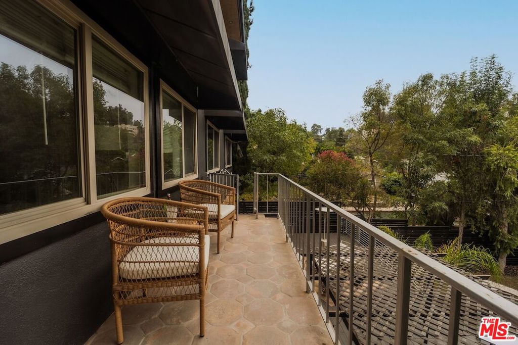 5211 Baza Avenue Property Photo 40