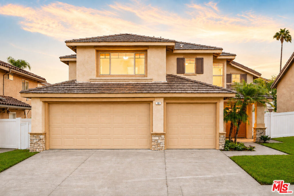 13 Pemberly Property Photo 1