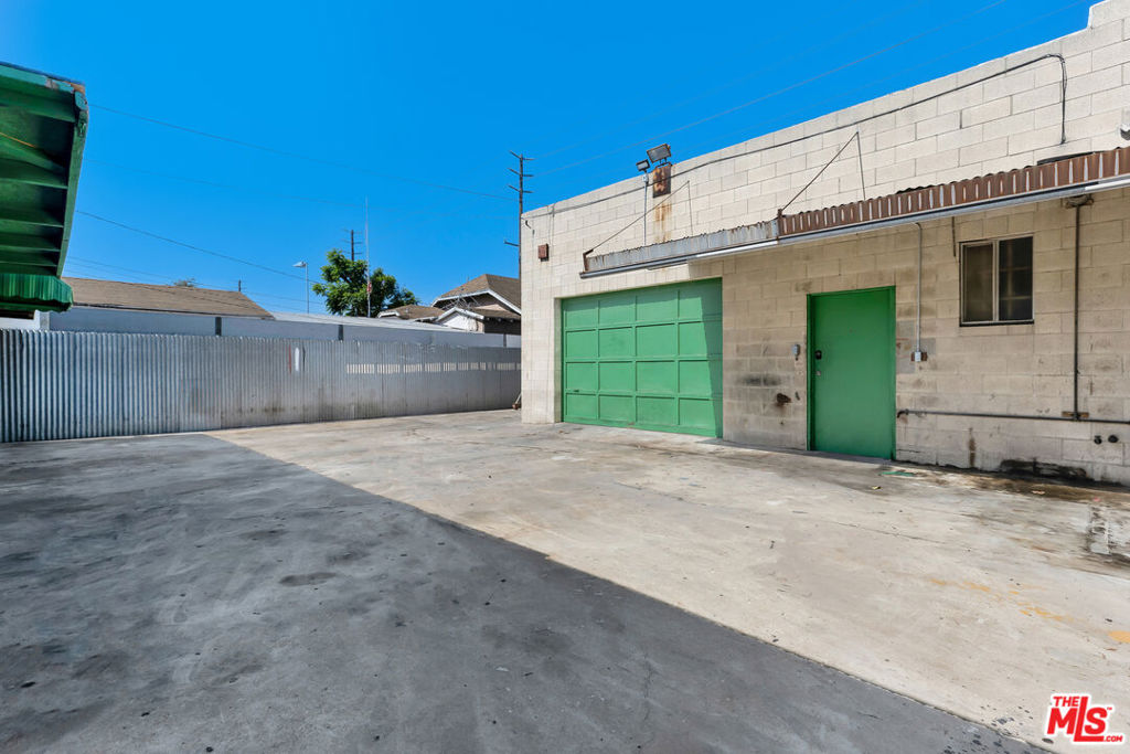 11606 Inglewood Avenue Property Photo 11