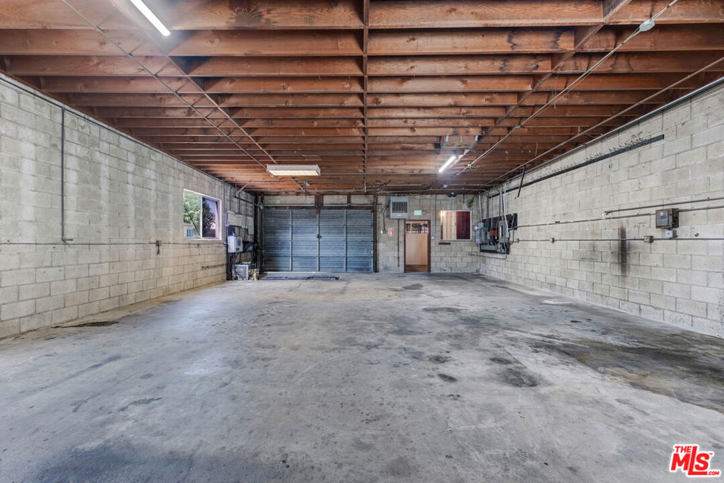 11606 Inglewood Avenue Property Photo 15
