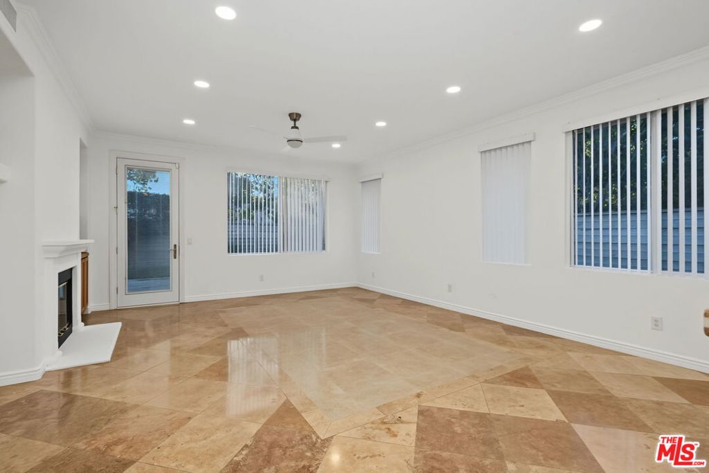 5711 Citrus Ranch Circle Property Photo 10