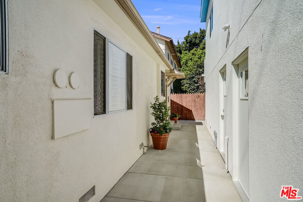 1780 Midvale Avenue Property Photo 18