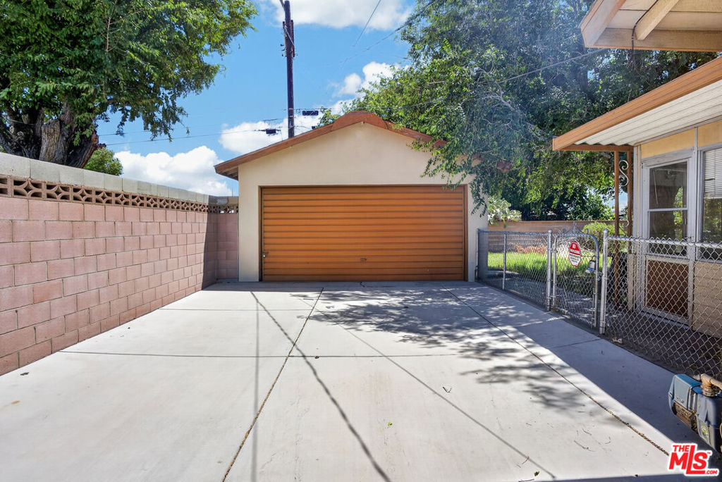 38444 31st East Property Photo 8