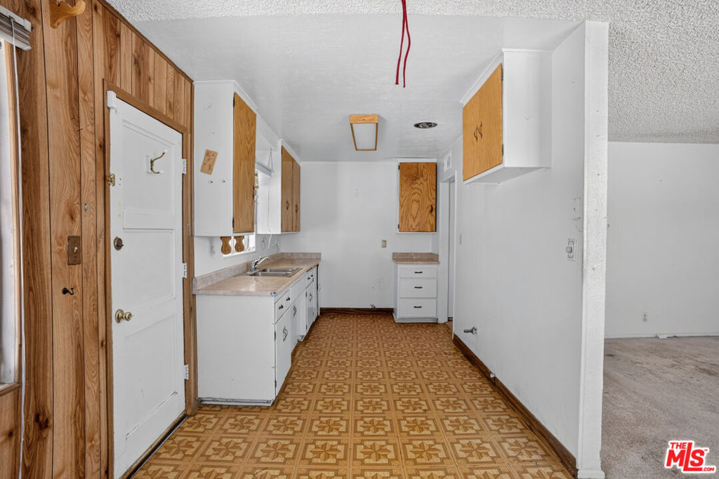 38444 31st East Property Photo 18