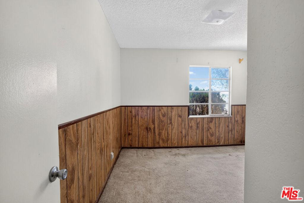38444 31st East Property Photo 23