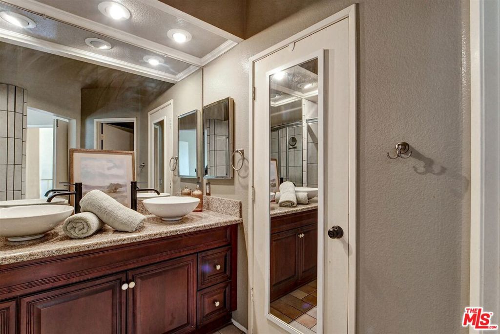 2304 Calle Trella Property Photo 21