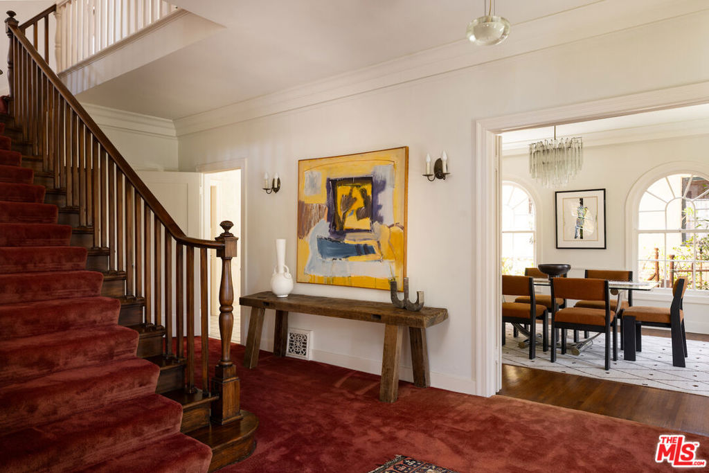 6227 Warner Drive Property Photo 6