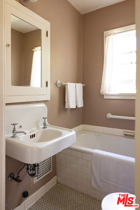 6227 Warner Drive Property Photo 12