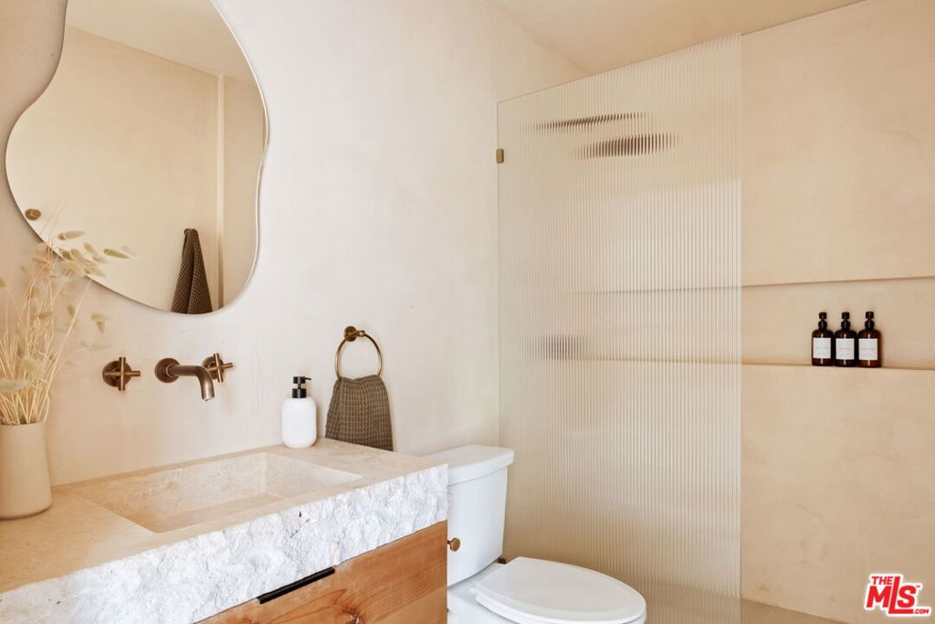665 Butte Avenue Property Photo 8