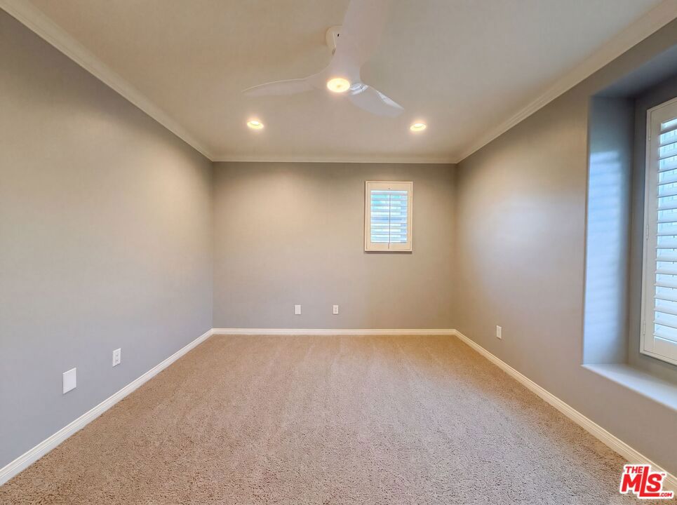25701 Chestnut Way Property Photo 17