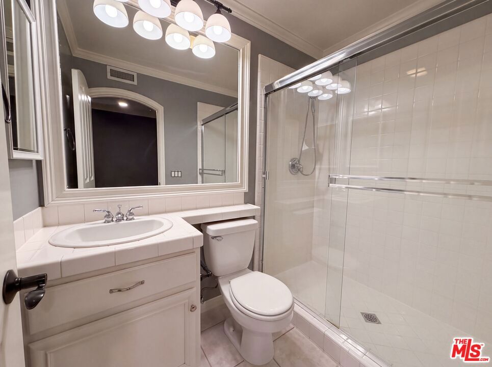 25701 Chestnut Way Property Photo 18